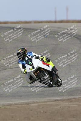 media/Nov-26-2023-TrackDaz (Sun) [[64ad8cfd8f]]/Mock Race/Outside Grapevine/